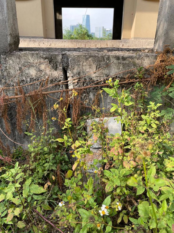 厦门城市废墟探索：某废弃温泉酒店级别：丙；难度：丁