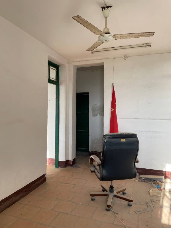 厦门城市废墟探索：某码头公司级别：丁；难度：丁