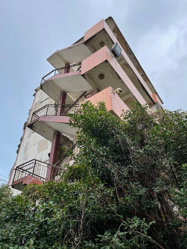 厦门城市废墟探索：某油库员工之家级别：丙；难度：丙